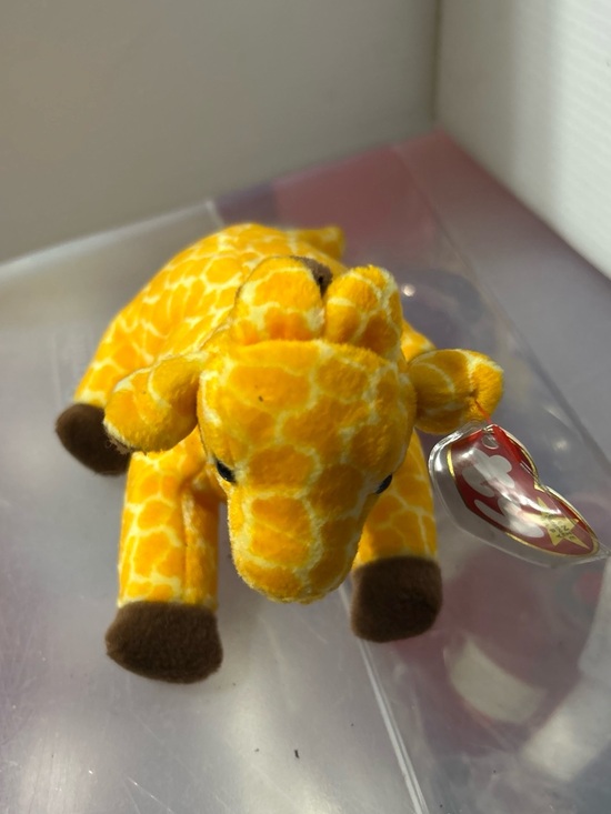 Ty Other - Ty Yellow Giraffe Plush with Brown Hooves